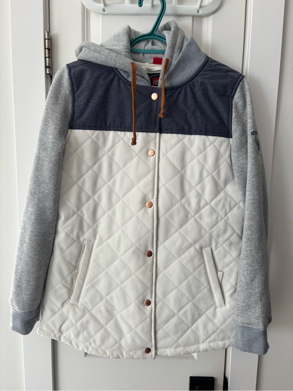686 Parklan Autumn insulated hooded jacket